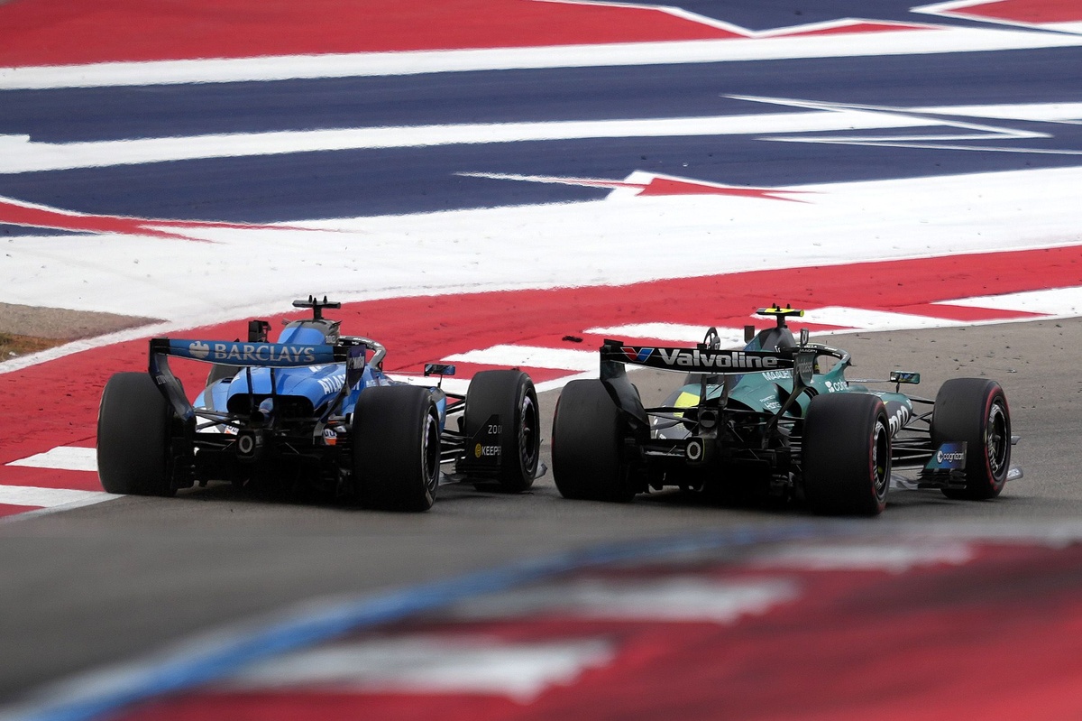 Albon wijst kritiek Alonso van de hand: 'F1 heeft geen paydrivers meer'