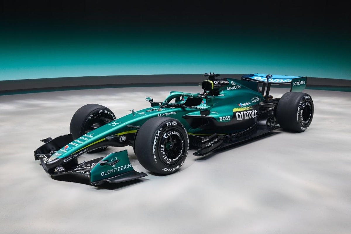 Aston Martin Racing toont AMR26: 