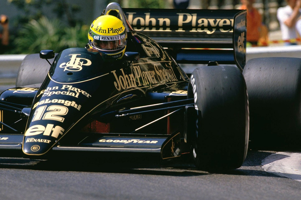 Iconische Lotus van Ayrton Senna moet miljoenen opbrengen bij veiling