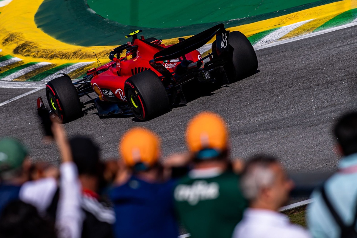 Sainz over opmerkelijke strategie in F1 Abu Dhabi: 