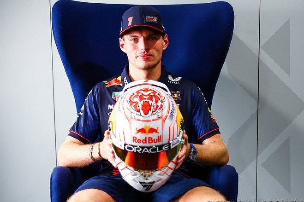 Verstappen toont nieuwe helm voor F1-race Japan: Speciale band met het land