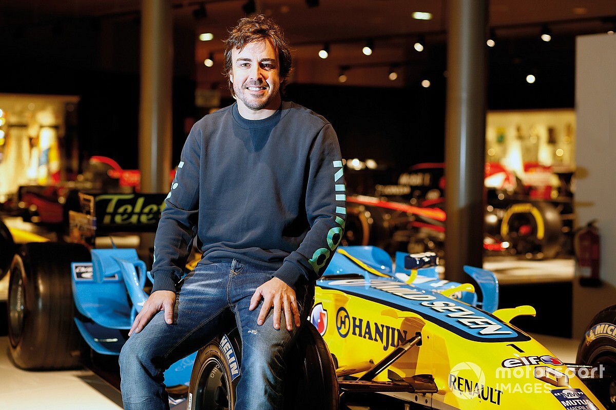 Renault ontkent vroegtijdige ruil Alonso en Ricciardo