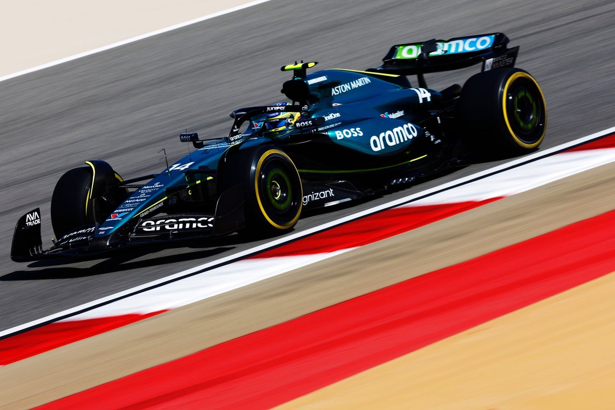 Aston Martin F1 baalt van straffen in China: 