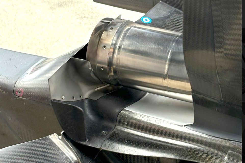 F1-tech: Ferrari benut hete uitlaatgassen met opvallende 'kooi'