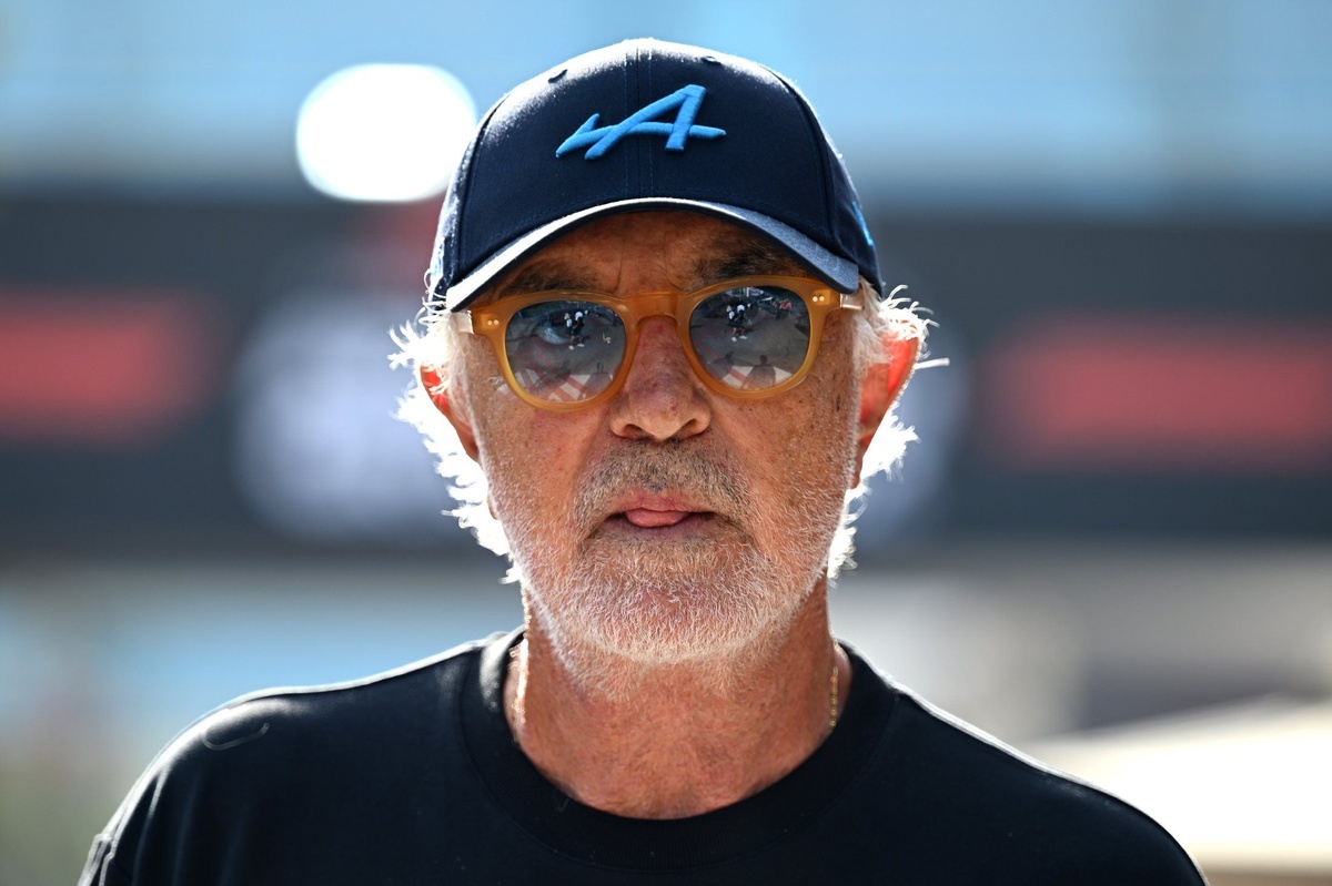 Flavio Briatore biedt excuses aan Lando Norris aan na crash in GP van Azerbeidzjan