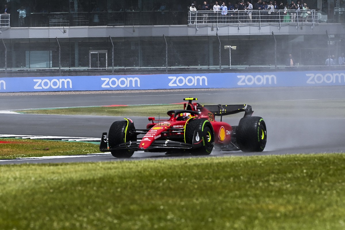 Sainz stunt met eerste pole voor GP Silverstone: 