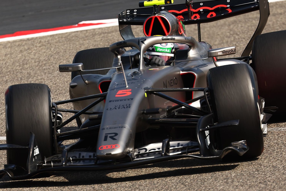 Audi verrast tijdens F1-test Bahrein met radicale sidepods