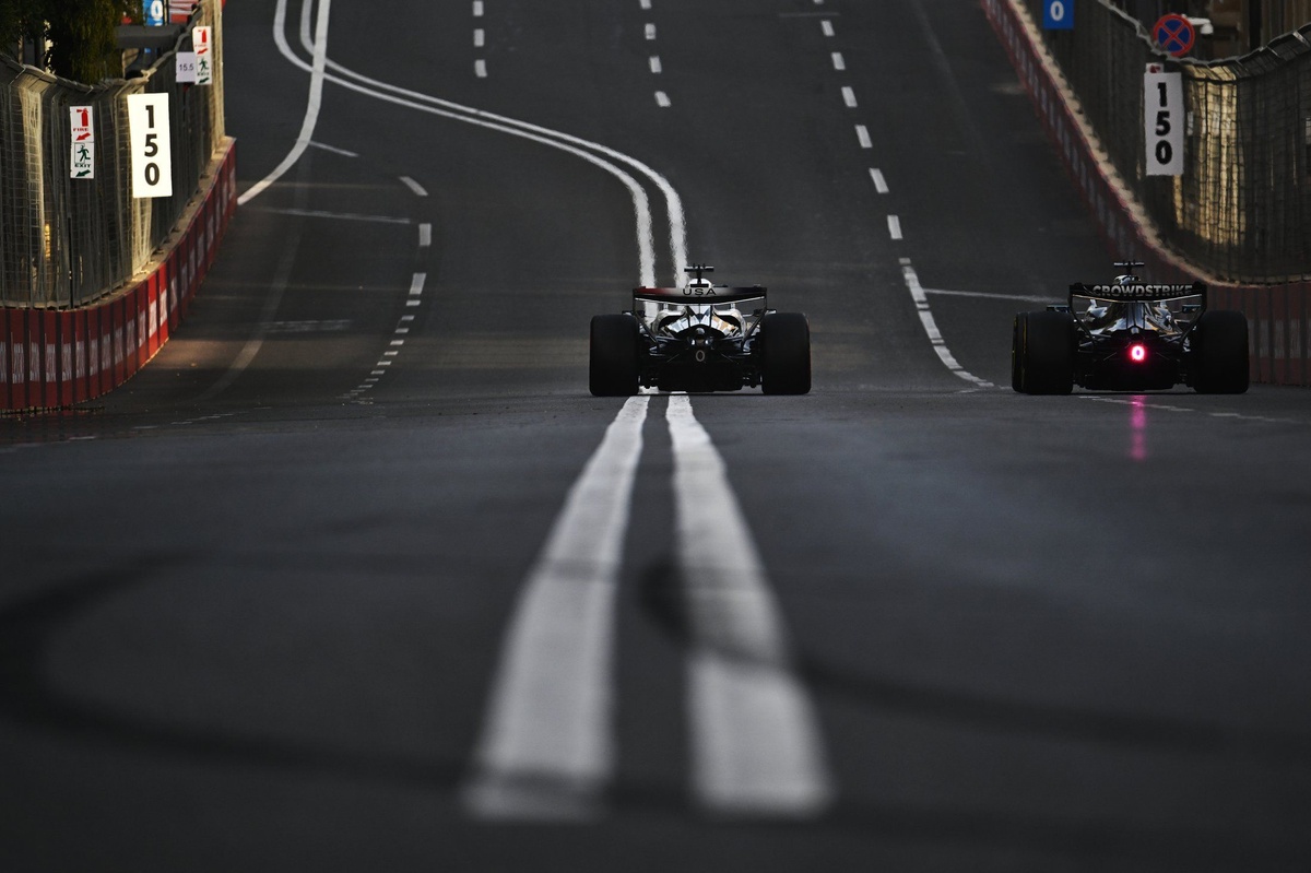 Startopstelling voor de F1 Grand Prix van Azerbeidzjan 2026