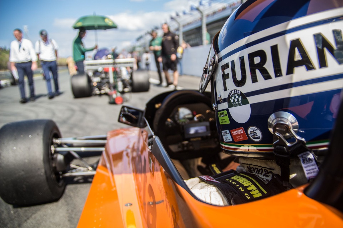 Historic Grand Prix opent startgrid voor publiek met unieke grid walk
