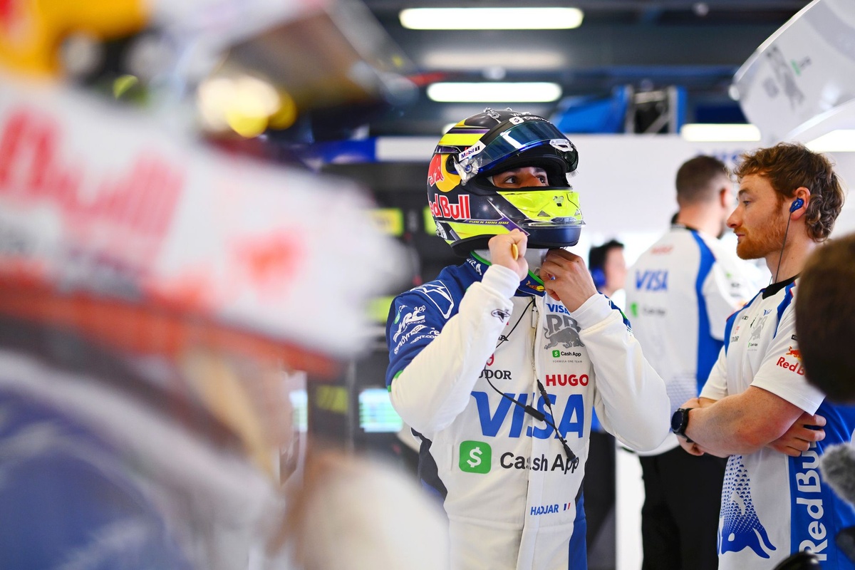 Hadjar maakt indruk op Marko: Zijn eerste F1-dag van binnenuit