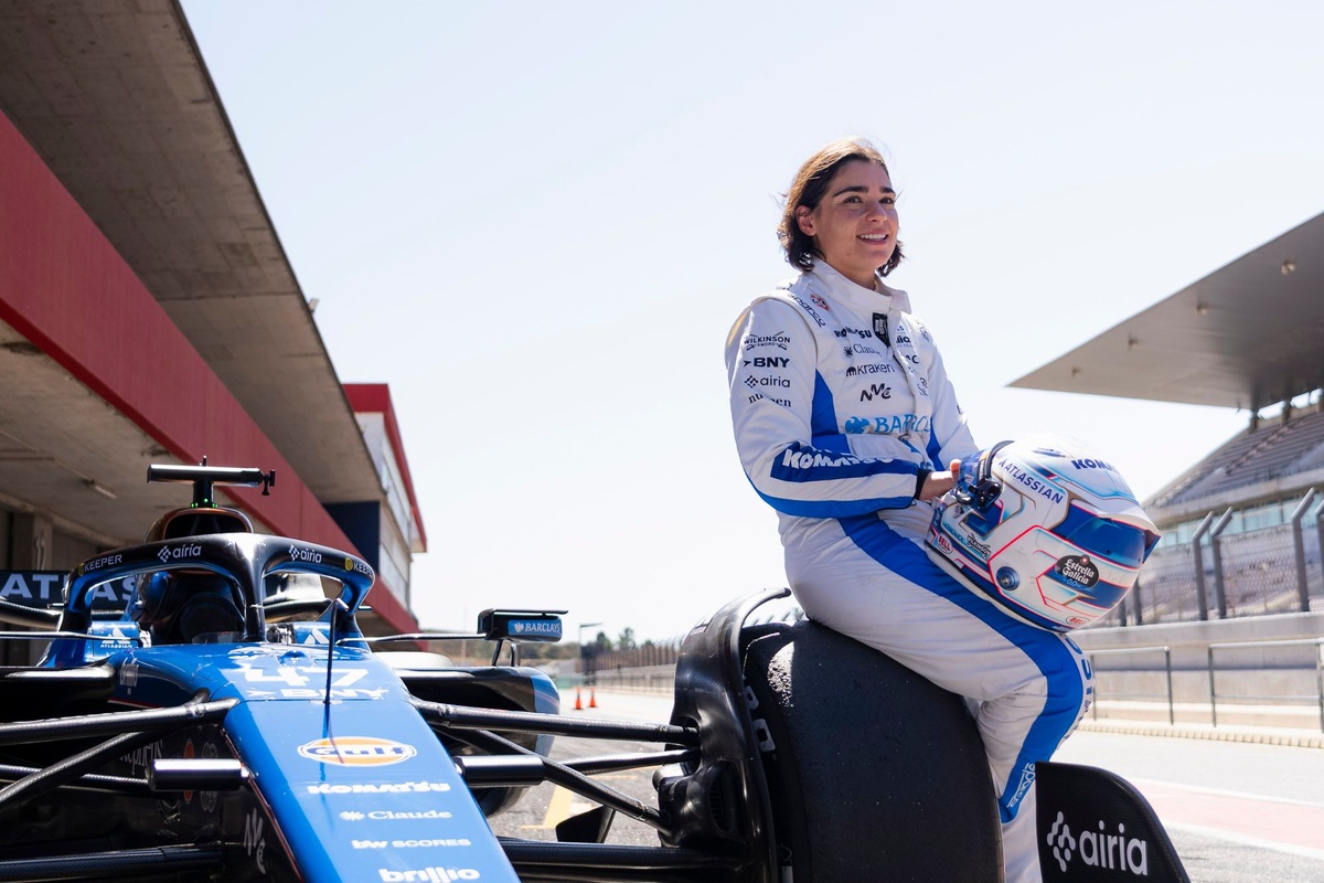 Jamie Chadwick noemt eerste F1-test met Williams ‘surrealistisch’