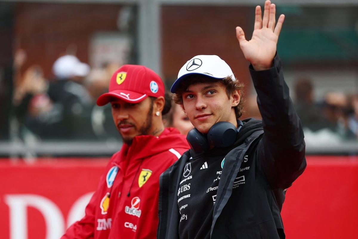 Hamilton vermoedt dat F1-race Silverstone meespeelde bij uitgestelde start Spa
