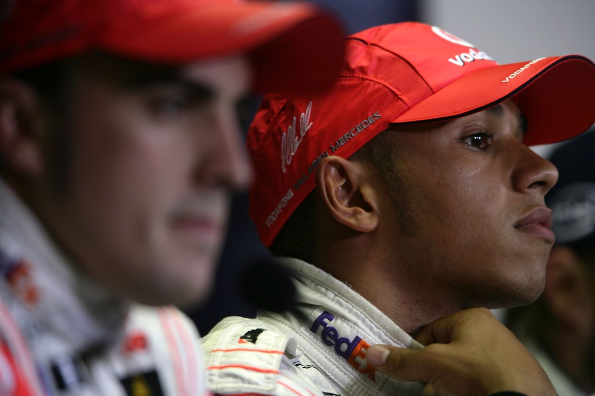 Hamilton blikt terug op strijd met Alonso bij McLaren