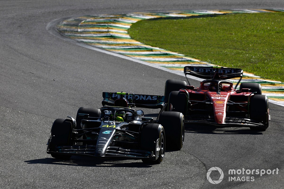 Hamilton: Mercedes kan F1-race in Japan niet winnen