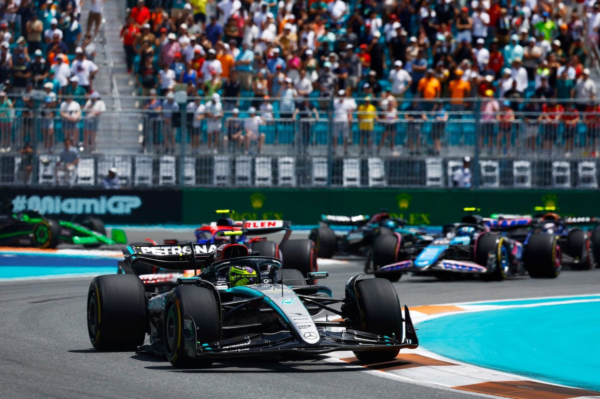 Hamilton wijt matige F1-kwalificatie in Bahrein aan set-upkeuzes