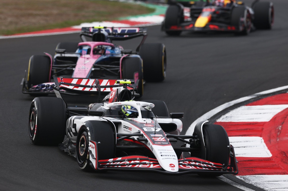 Hoe de harde band F1-veld versteld deed staan in China