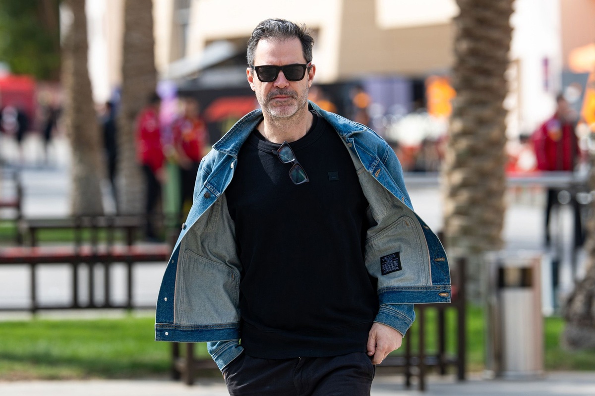 Cadillac trekt voormalig manager Lewis Hamilton aan voor rol in F1-team