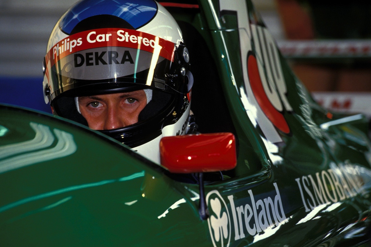 Helm Michael Schumacher wordt geveild tijdens F1-weekend Miami