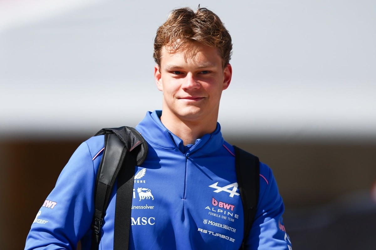 Audi zet Alpine-reserve Aron in tijdens trainingen in Spanje en Oostenrijk