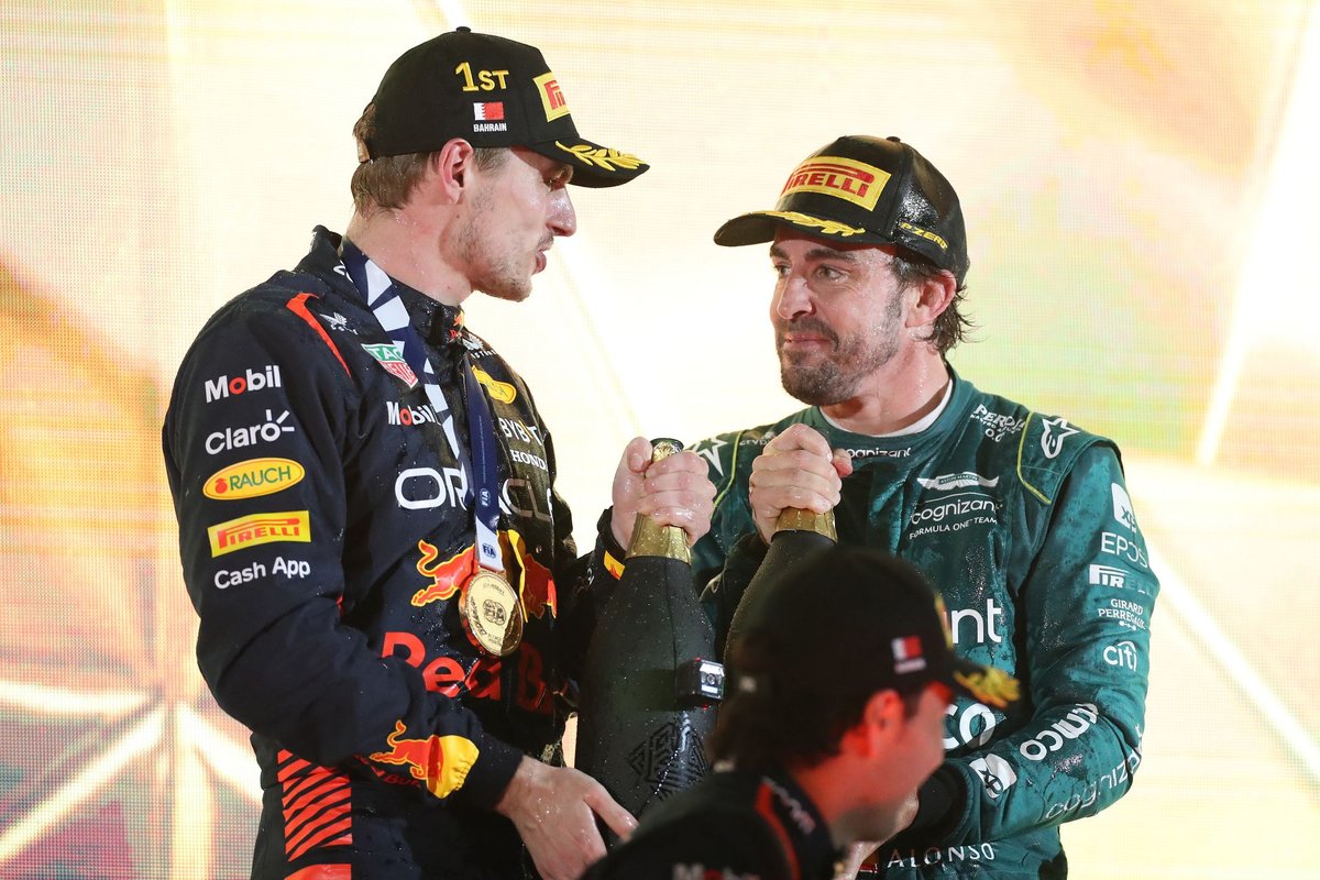 Terug naar F1 GP van Bahrein 2023: Verstappen wint, Alonso steelt de show